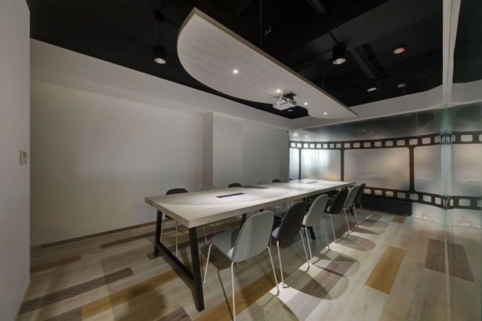 娛樂文化公司辦公室會議室裝修設(shè)計(jì)效果圖
