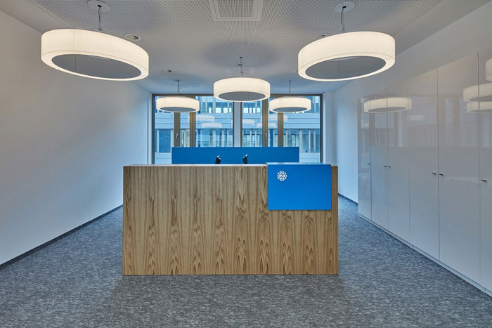 技術(shù)公司辦公室前臺(tái)裝修設(shè)計(jì)效果圖