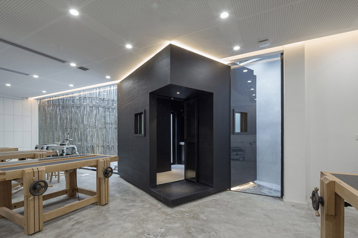 木藝實驗室樓梯出口裝修設計效果圖