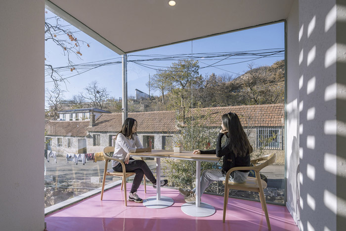 鄉村酒吧陽臺裝修設計效果圖