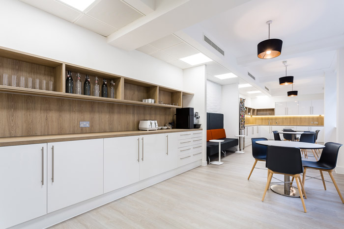 現代風格辦公室休息區裝修效果圖