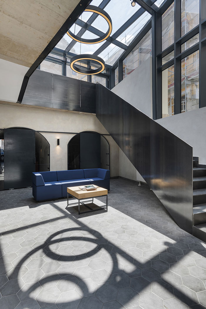 舊廠房改造辦公室接待區裝修設計效果圖