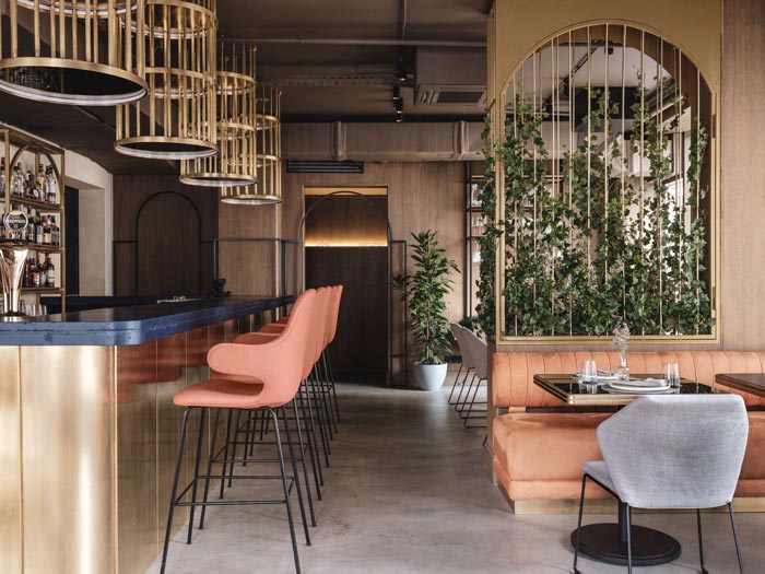 兩層夢幻餐廳吧臺裝修設(shè)計效果圖