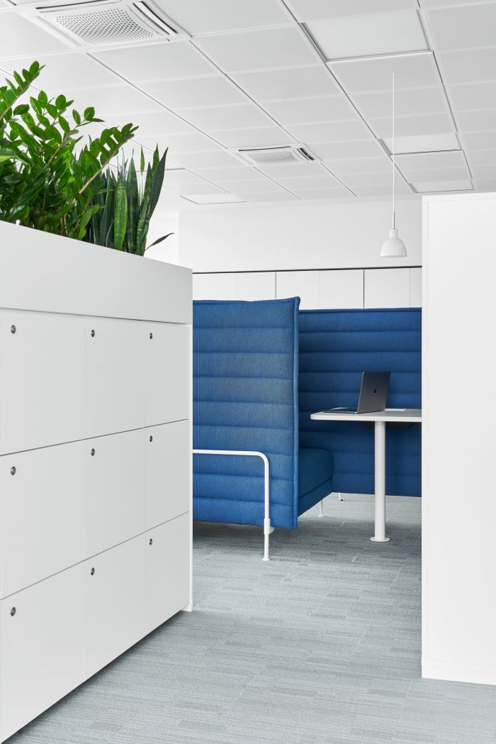 生物制藥公司辦公室設(shè)計(jì)